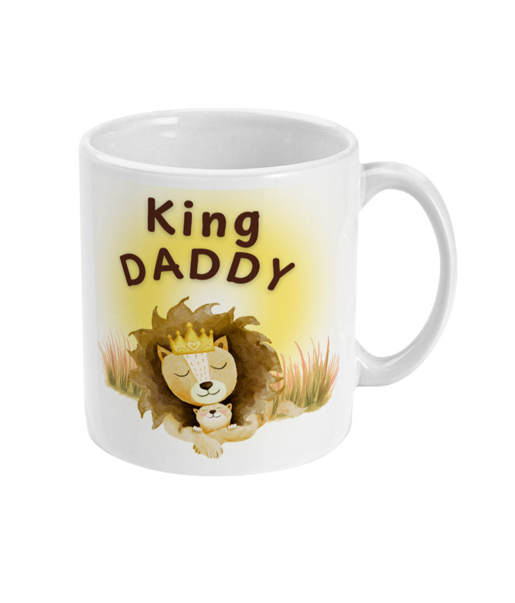 Mug with a lion design and 'King DADDY' text on a white background. Right side 
